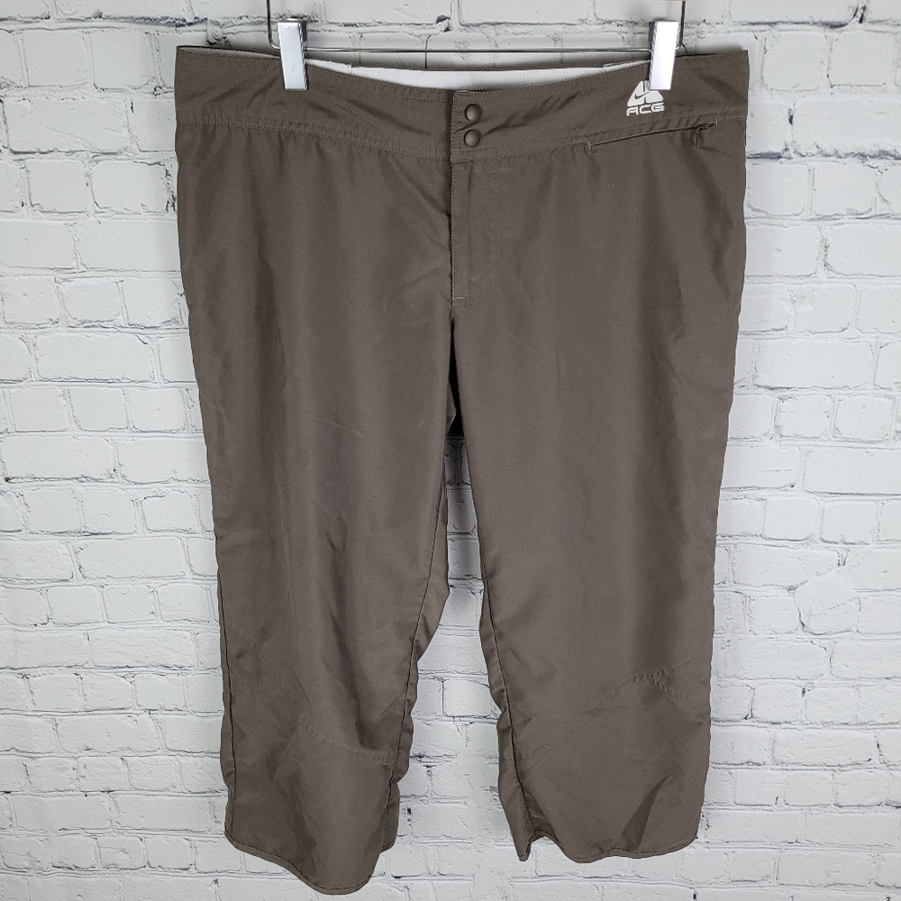 NIKE | ACG cropped capri pants